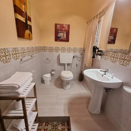 Guest house In Liberty